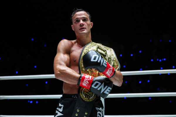 Jonathan Di Bella celebrates his World Title victory at The Inner Circle 22.