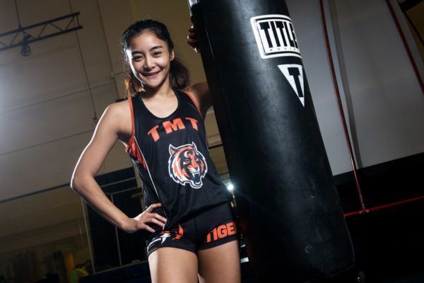 Rika Ishige 007_SB_ONE_050817_Macao_DSC_3917 600x400