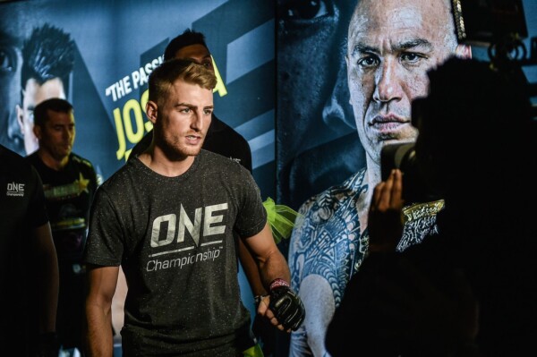 Jonathan "The General" Haggerty makes the walk for his ONE World Title defense in Manila.