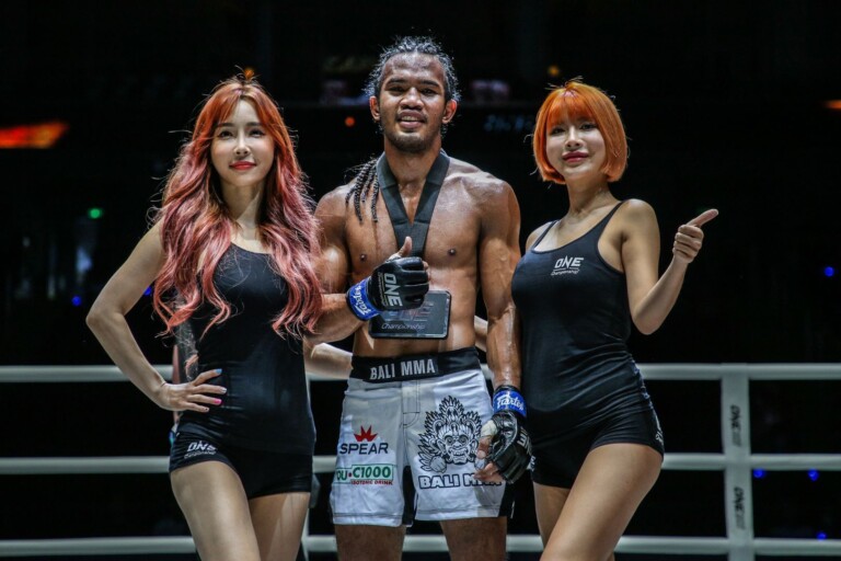 Muhamad "Jungle Cat" Aiman defeats Sunoto by unanimous decision at ONE: DAWN OF HEROES in Manila, Philippines