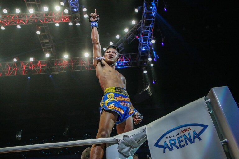 Rodtang Jitmuangnon celebrates his ONE Flyweight Muay Thai World Title win in Manila.