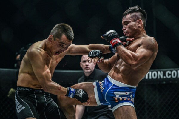 Mark Fairtex Abelardo defeats Ayideng Jumayi at ONE DAWN OF VALOR DA D4X_0606 600x399