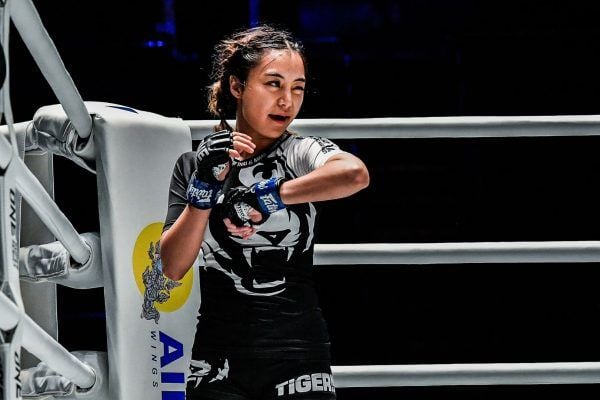 Sunisa Srisen Rika Ishige mixed martial arts 1920X1280 1 600x400