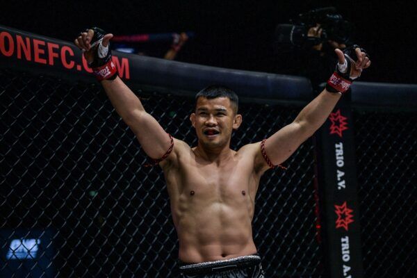 nong o rodlek one collision course 1920X1280 21 600x400