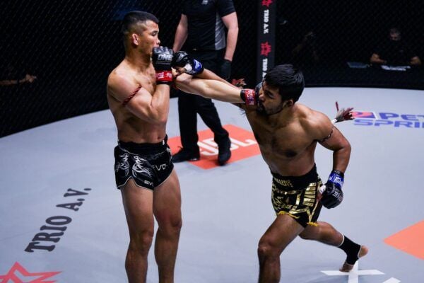 nong o rodlek one collision course 1920X1280 27 600x400