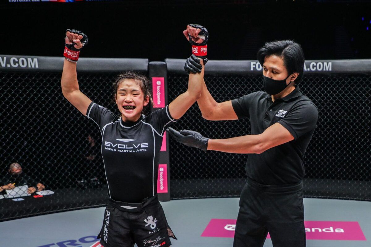 Sunisa Srisen Victoria Lee FISTS OF FURY 1920X1280 17 1200x800