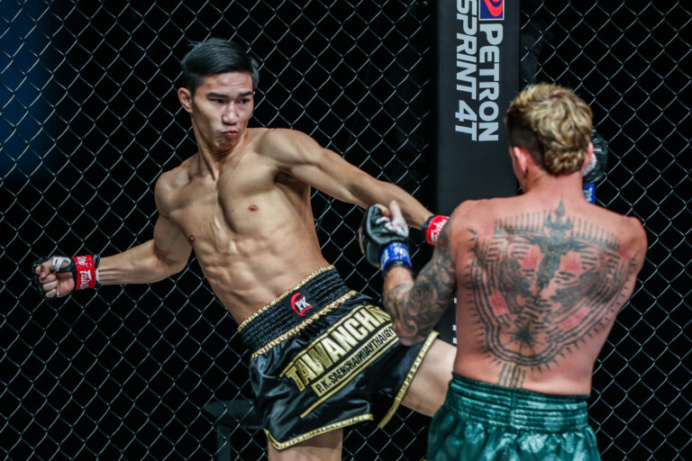 Tawanchai PK Saenchai Muaythaigym Sean Clancy ONE DANGAL 1920X1280 1 768x512