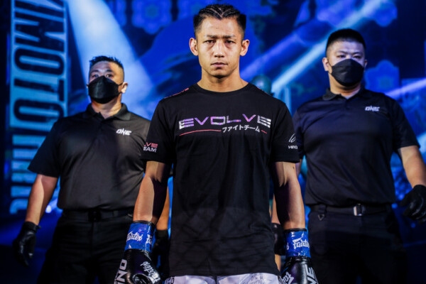 Qiu Jianliang Hiroki Akimoto WINTERWARRIORS 1920X1280 25 600x400