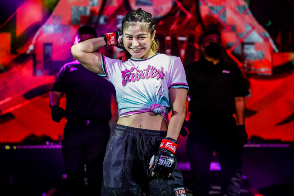 Stamp Ritu Phogat WINTERWARRIORS 1920X1280 11 600x400