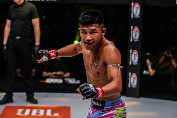 Demetrious Johnson Rodtang Jitmuangnon ONE X 1920X1280 13 600x400