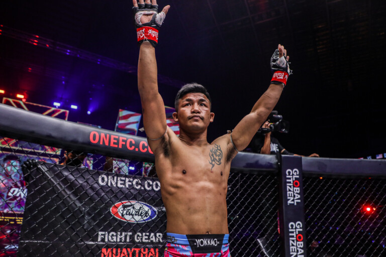 Demetrious Johnson Rodtang Jitmuangnon ONE X 1920X1280 35 768x512