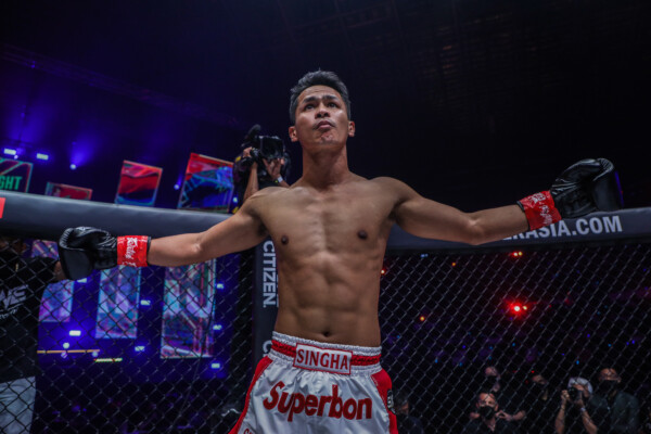Superbon Singha Mawynn Marat Grigorian ONE X 1920X1280 67 600x400