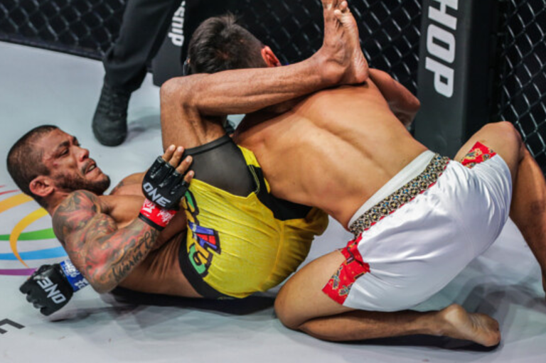 Alex vs Adrain cropped 768x511