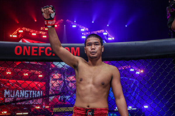 Muangthai Vladimir Kuzmin ONE159 1920X1280 57 600x400