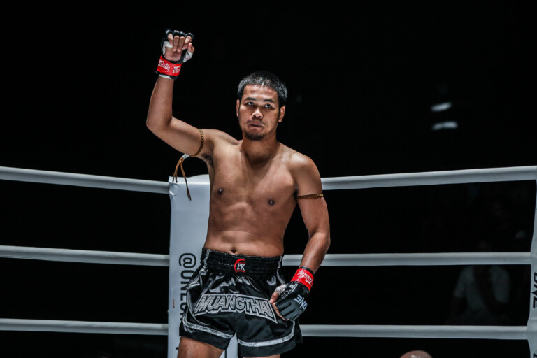 MMuangthai PK.Saenchai vs Mavlud Tupiev OLN1 9 768x512