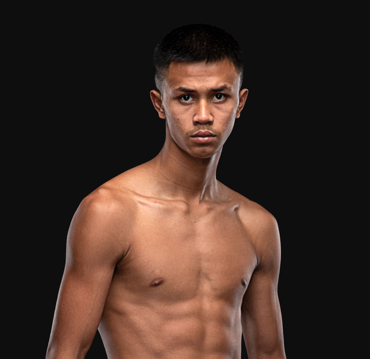 Hercules_Wor_Chakrawut hero 1200x1165 1