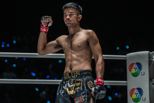 Rungrawee Sitsongpeenong vs Mustafa Al Tekreeti OLN3 3 600x400