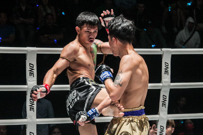 OL 2 Chalamkhao PK.Saenchai vs Pettong Kiatsongrit 7 768x512