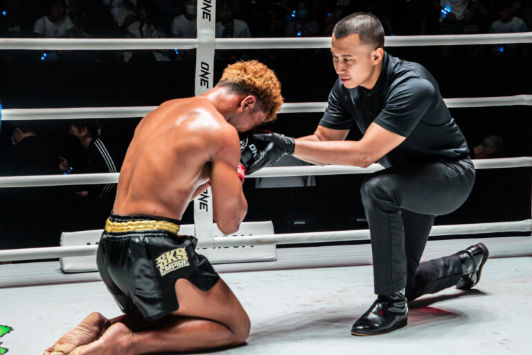 OL12   Petsukhumvit Boi Bangna VS Kongthoranee Sor Sommai50