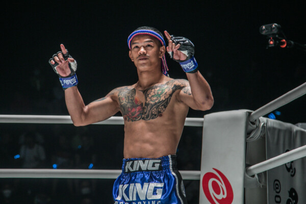 OL6   Gingsanglek Tor Laksong vs Kongthoranee Sor Sommai30