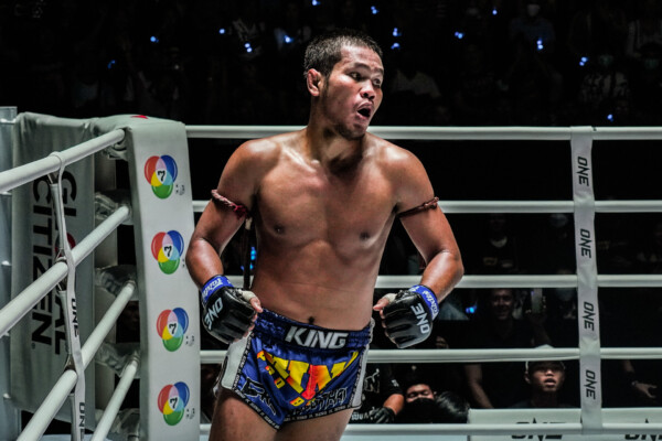 Cover_OL22_Muangthai01