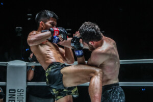 OL27 Ferrari Fairtex VS Ilyas Musaev14