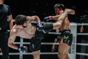 OL27 Ferrari Fairtex VS Ilyas Musaev16