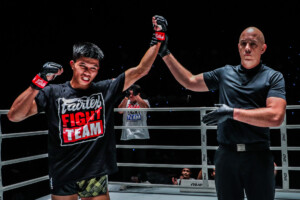 OL27 Ferrari Fairtex VS Ilyas Musaev41