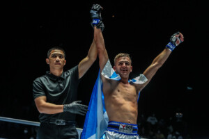 OL27 Panthep VK Khaoyai VS Stephen Irvine3