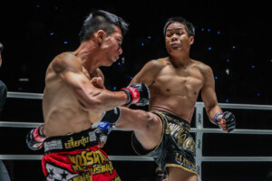 OL27 Petnumkhum Phundakrataburi VS Ratchamongkol Maethongbairecycle2