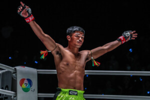 OL27 Tapaokaew Singha Mawynn VS Tyson Harrison12