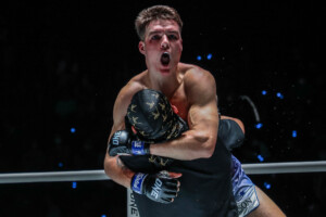 OL27 Tapaokaew Singha Mawynn VS Tyson Harrison18