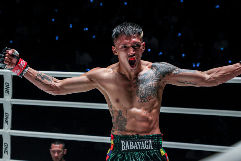OL29   Duangsompong Jitmuangnon VS Paidang Kiatsongrit5