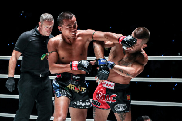 OL29   Seksan Or Kwanmuang VS Isaac Araya35
