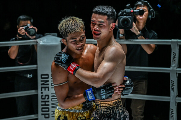 OL32  Kompet Fairtex VS Kongchai Chanaidonmueang21