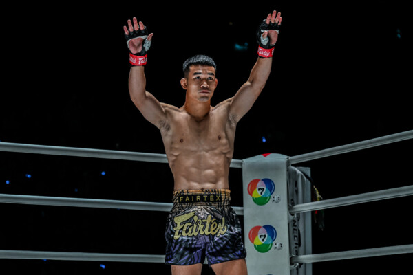 OL32  Kompet Fairtex VS Kongchai Chanaidonmueang6