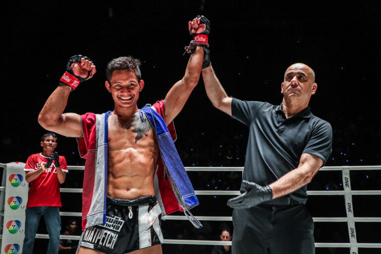 OL32   Suablack Tor Pran49 VS Shinji Suzuki37