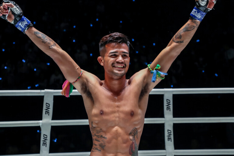 Theptaksin Sor Sornsing vs Rittidet Sor Sommai OL37 (46)