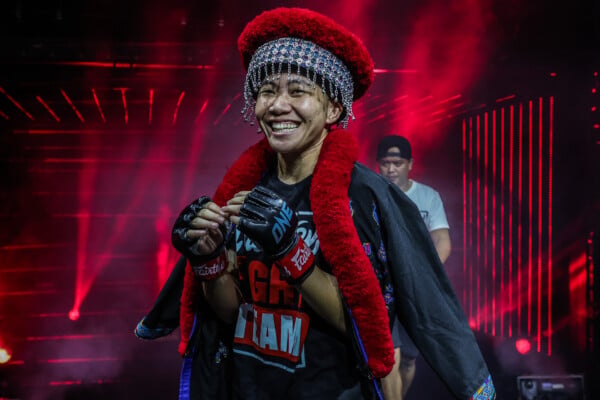 Nongam Fairtex vs Phetchumpair HighlandGym OL40 (15)