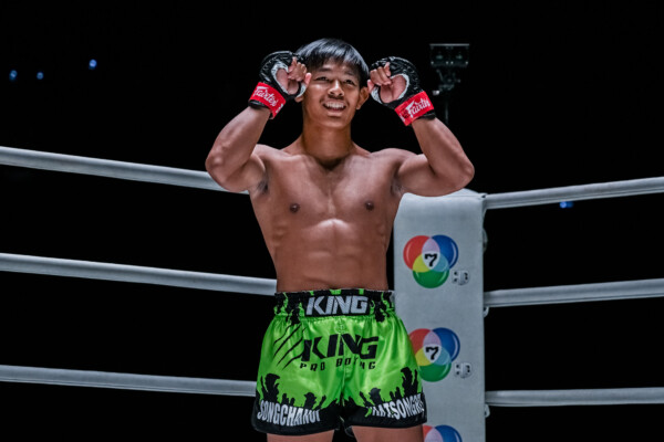 Songchainoi Kiatsongrit vs Rak Erawan OL41 (63)