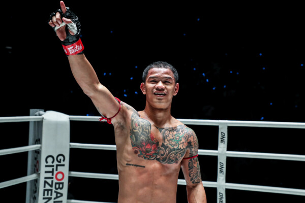 Kongthoranee Sor Sommai vs Parsa Aminpour OL43 (20)
