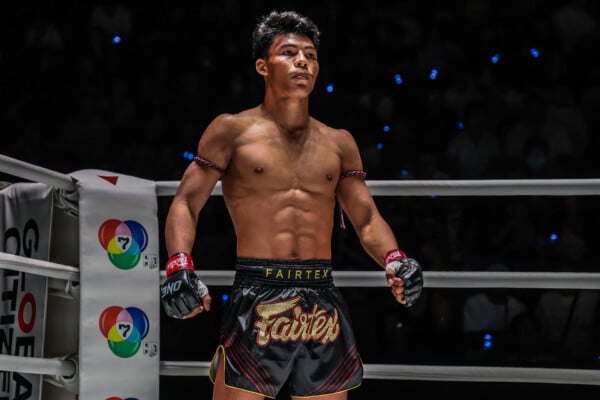 Dentungtong Singha Mawynn vs Petsirichai Detpetchsrithong OL47 (27)