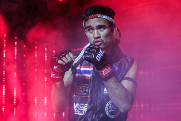 Rungrawee Sitsongpeenong Shakir Al Tekreeti ONE Fight Night 18 20