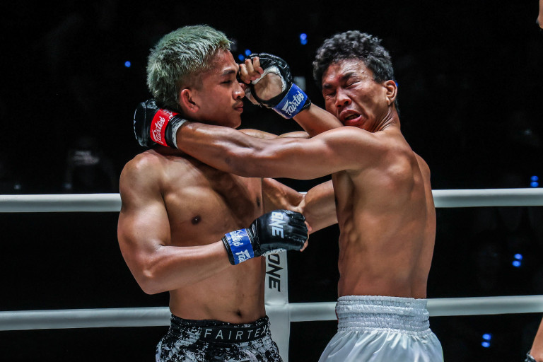 Petsukumvit Boi Bangna vs Kongsuk Fairtex OL53 (16)