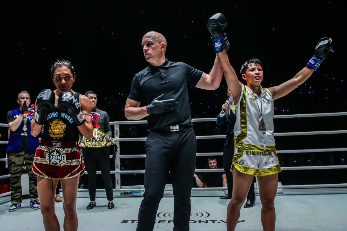 Janet Todd vs Phetjeeja Lukjaoporongtom OFN 20 (7)