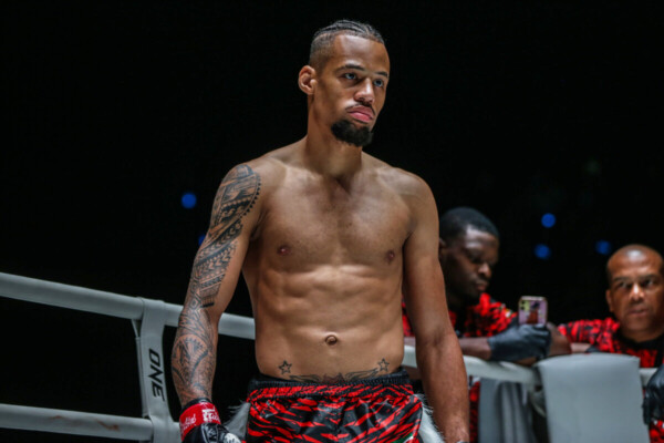 OFN11 Regian Eersel vs Dmitry Menshikov22 1200x800 (1)