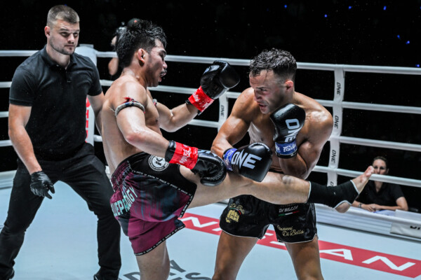 OL68 Prajanchai vs Jonathan Di Bella (22)