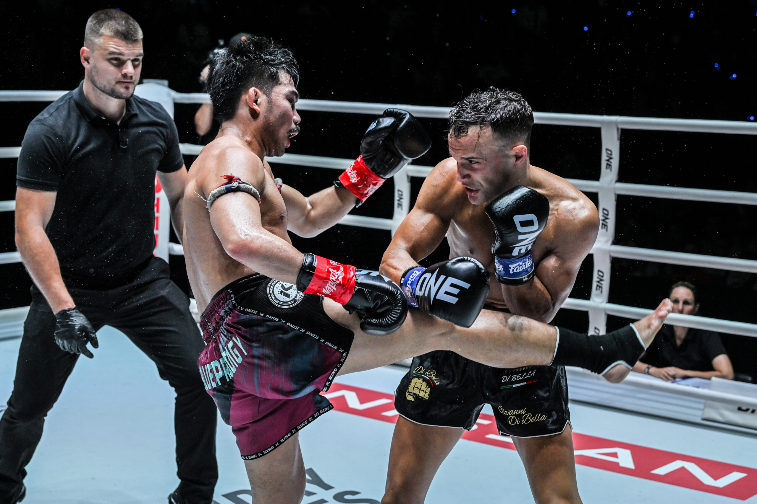 OL68 Prajanchai vs Jonathan Di Bella (22)