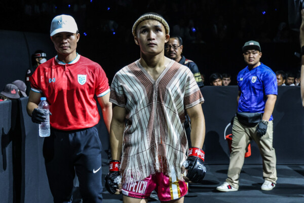 Maisangkum Sor Yingcharoenkarnchang VS Petsansuk ChotBangsaen (17)