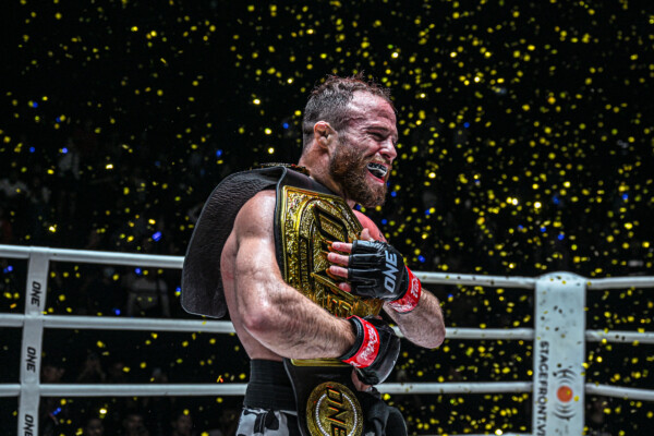 12 Jarred Brooks VS Gustavo Balart (1)